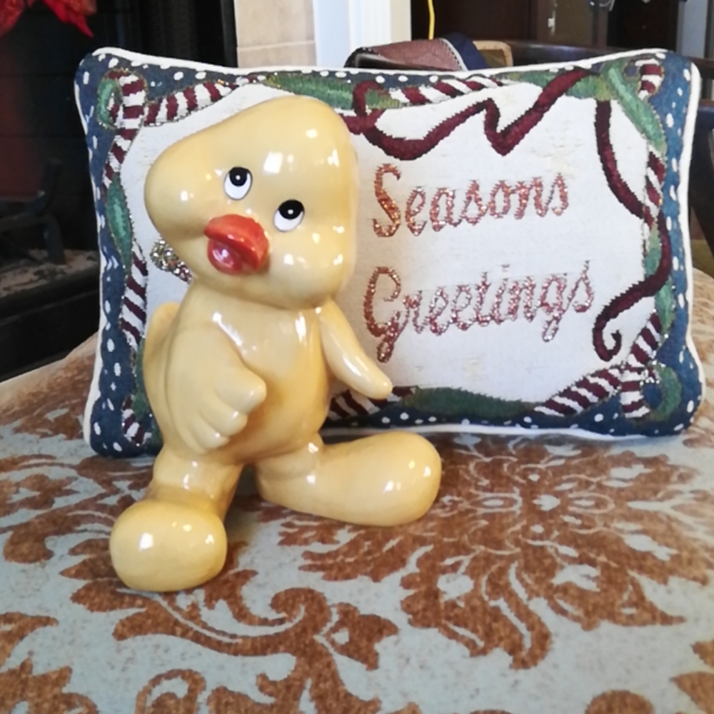 Adorable Vintage Porcelain Duck